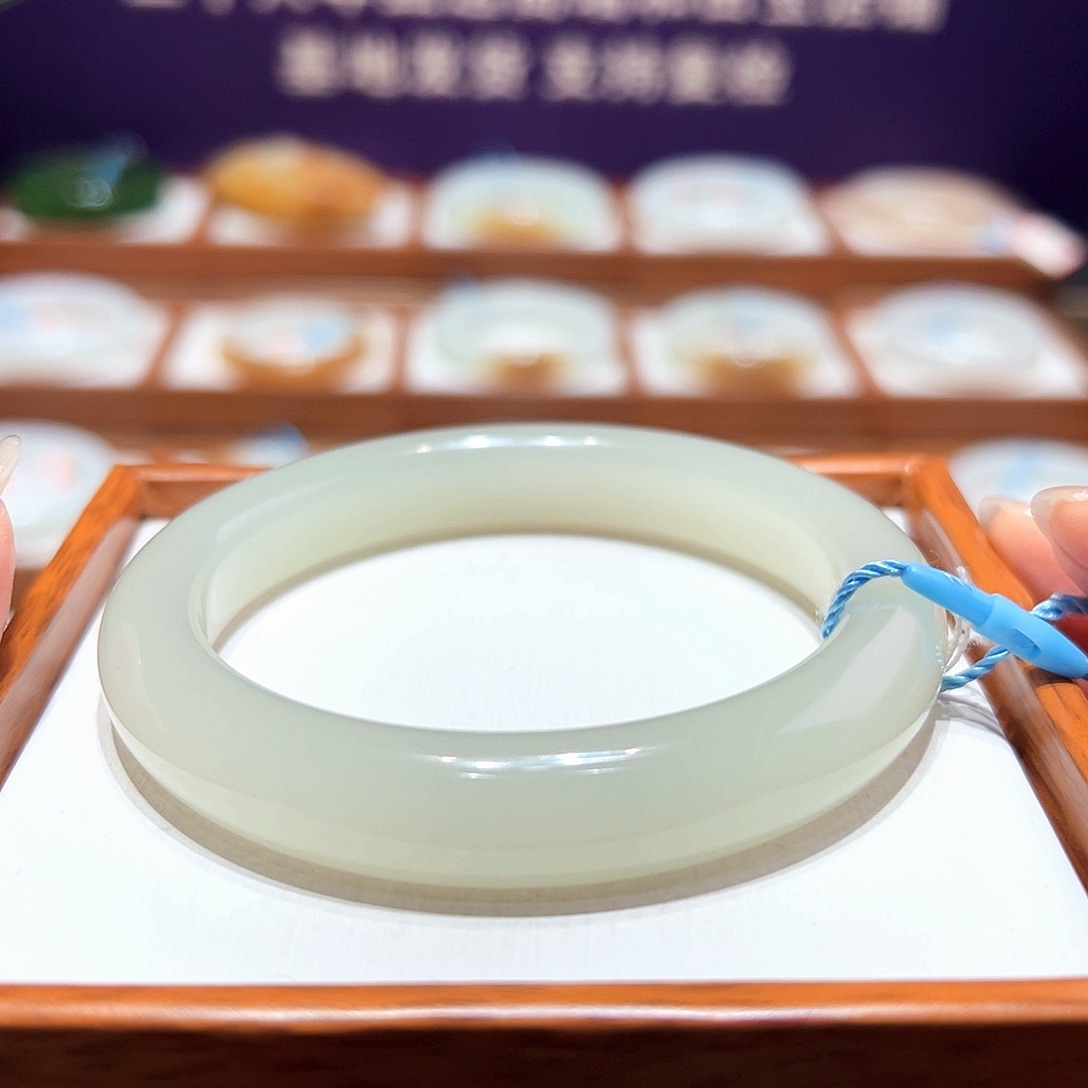 和田玉手镯58/59未镶嵌