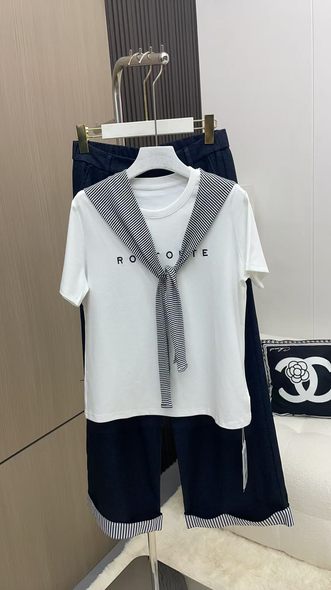 046简约字母印花设计感韩系上衣t恤2025春夏季新款牛仔裤两件套