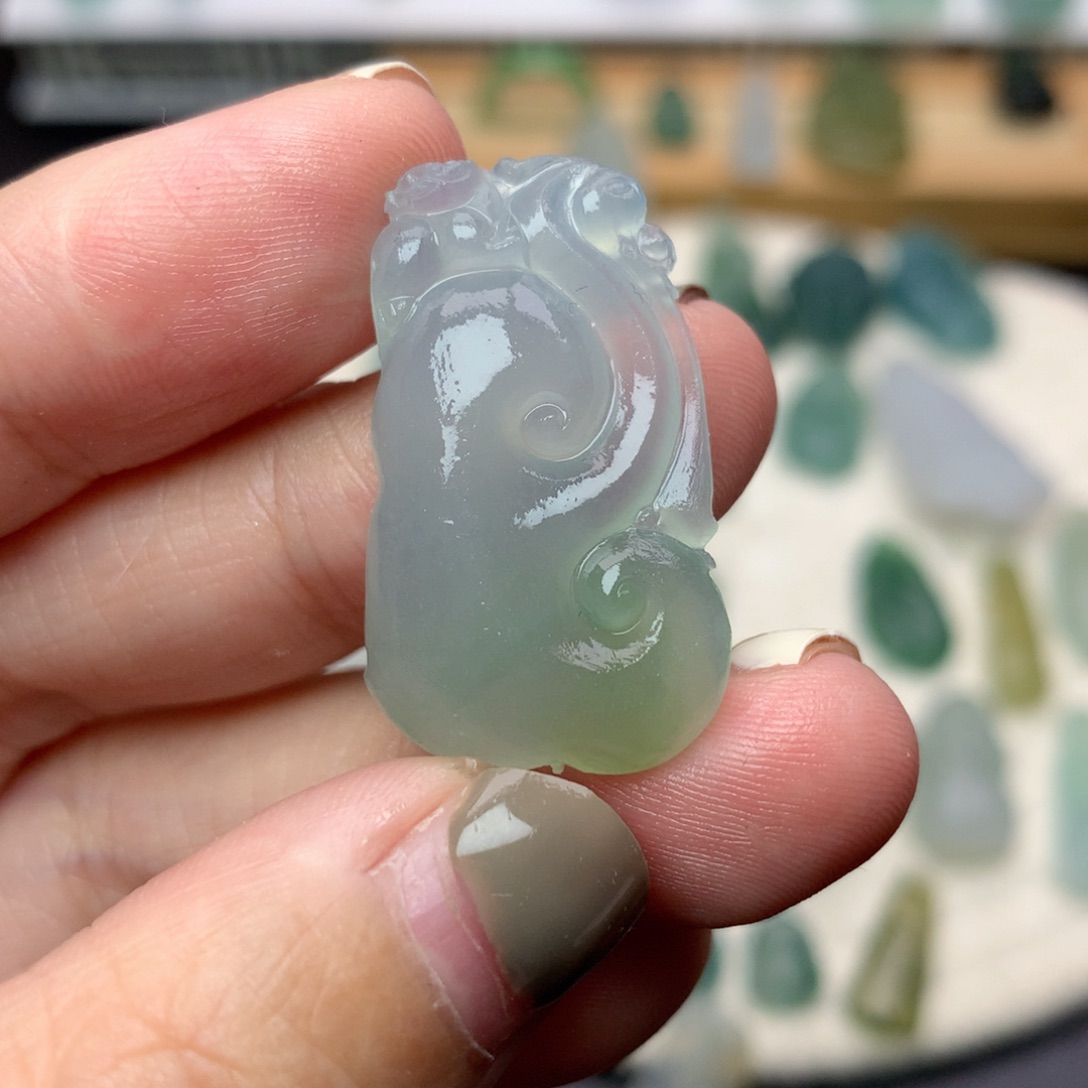 未镶嵌定制翡翠二****?如意