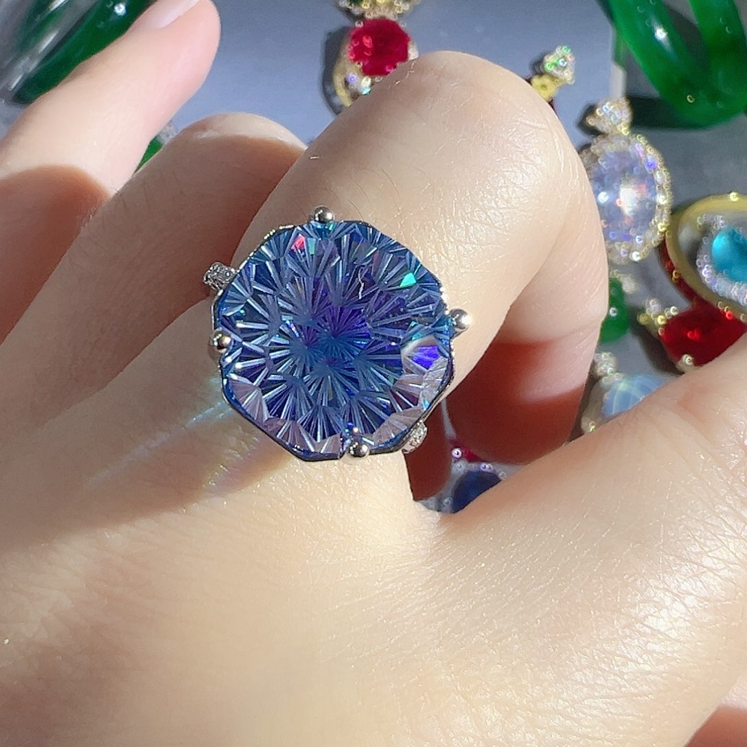 花岗石钨合金红色蓝色大宝贝