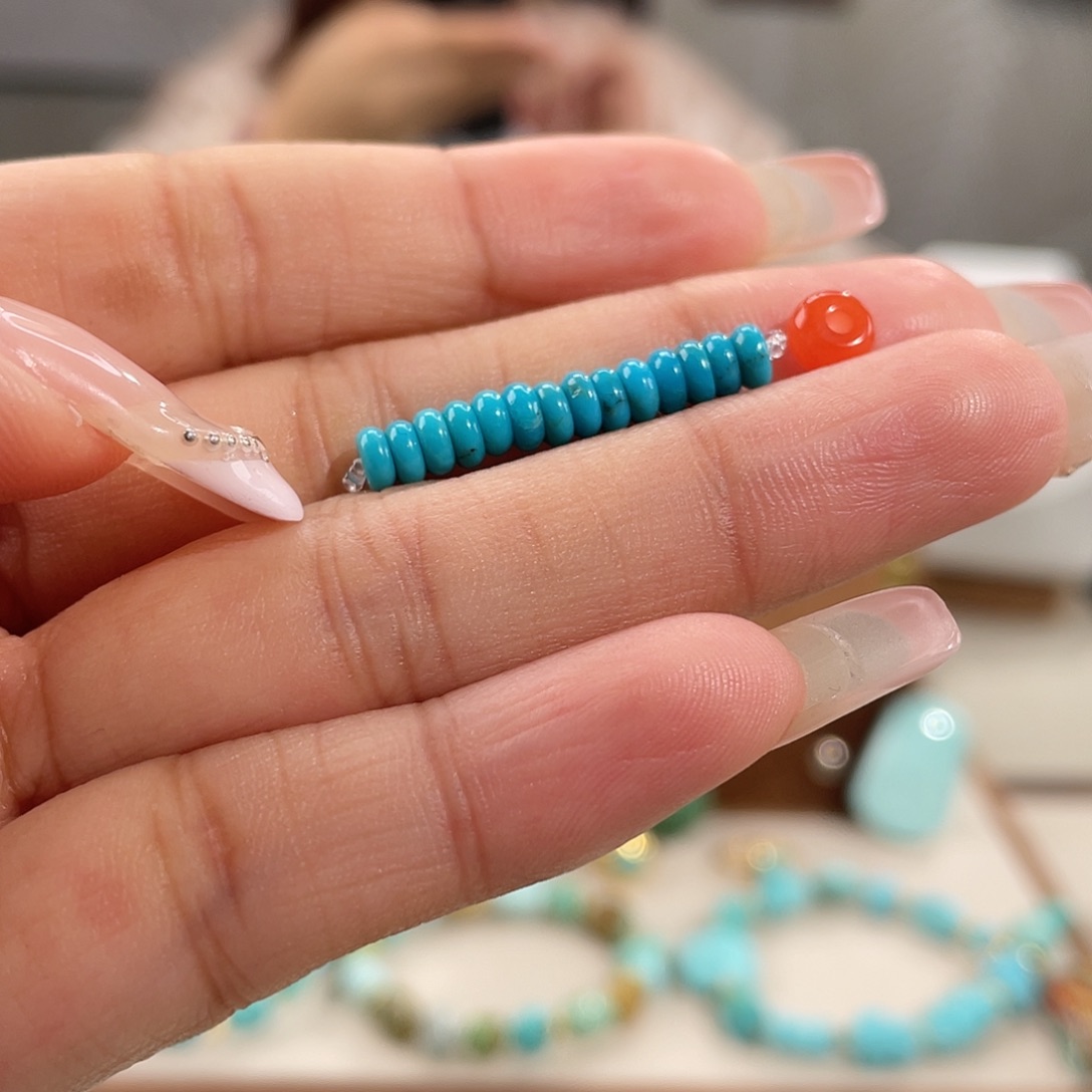 南红玛瑙足铂镶嵌隔片卡4+