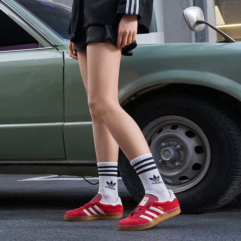 adidas阿迪达斯三叶草女鞋GAZELLE运动鞋休闲鞋IE1051