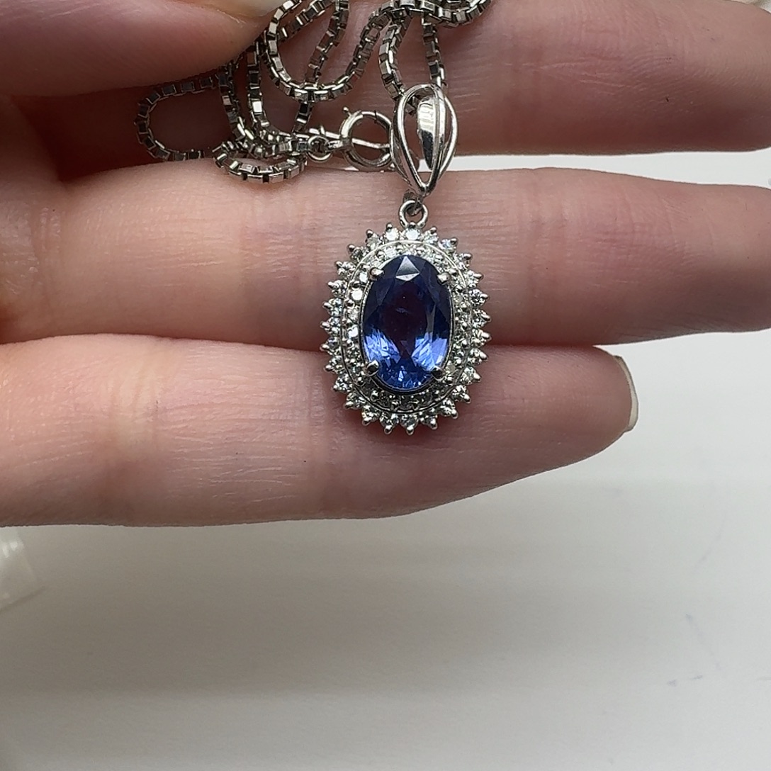 未镶嵌蓝宝石颈饰