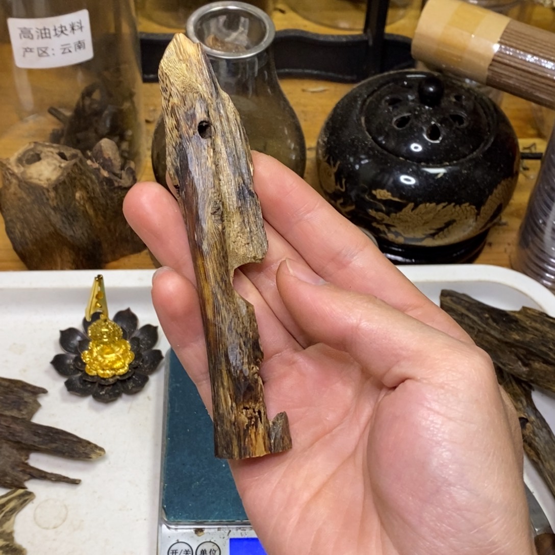 沉香高油香薰陆河11克