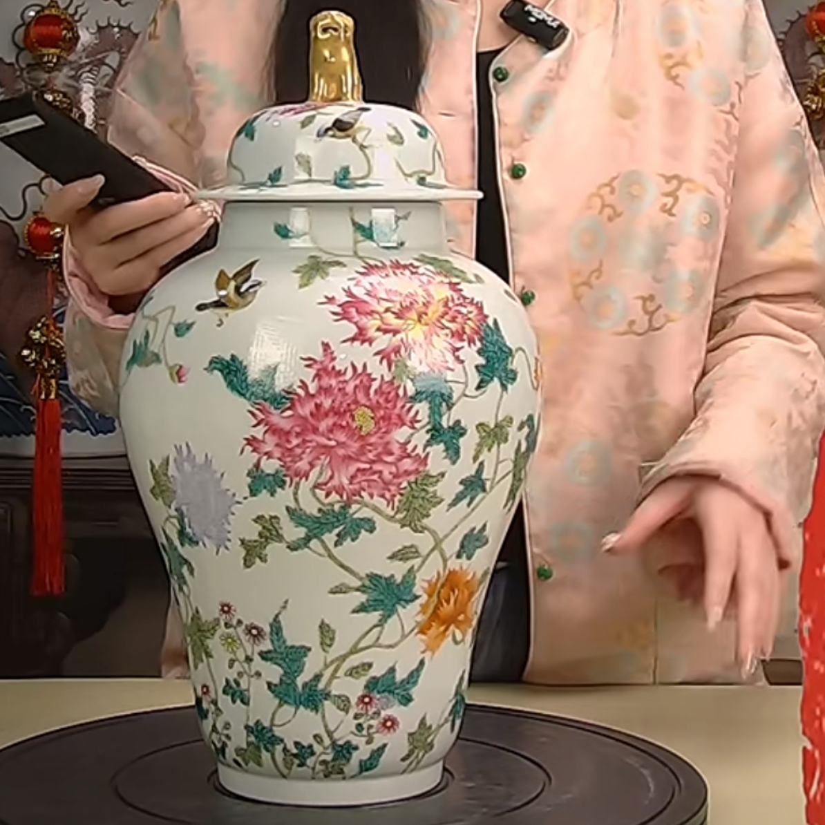 收藏/古玩清粉彩花鸟纹盖罐