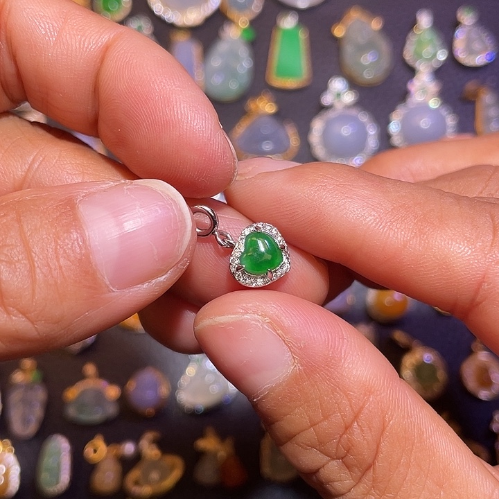 翡翠银S925镶嵌颈饰