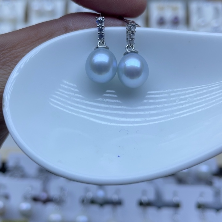 淡水珍珠银S925镶嵌耳饰