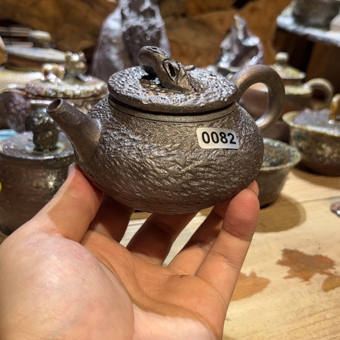 柴烧铁胎蓝金壶0082