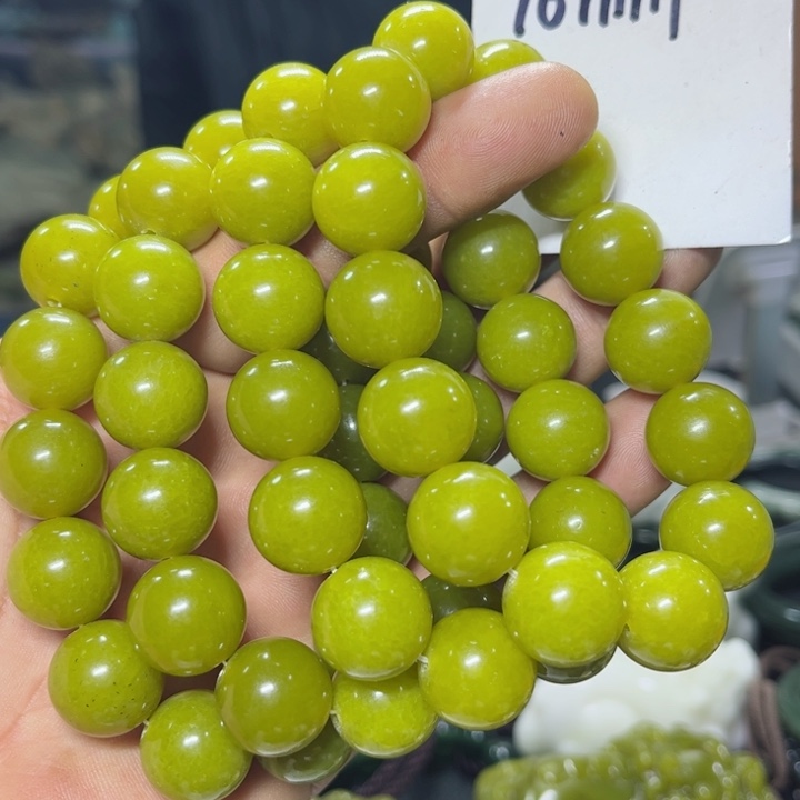 蛇纹石玉手串未镶嵌