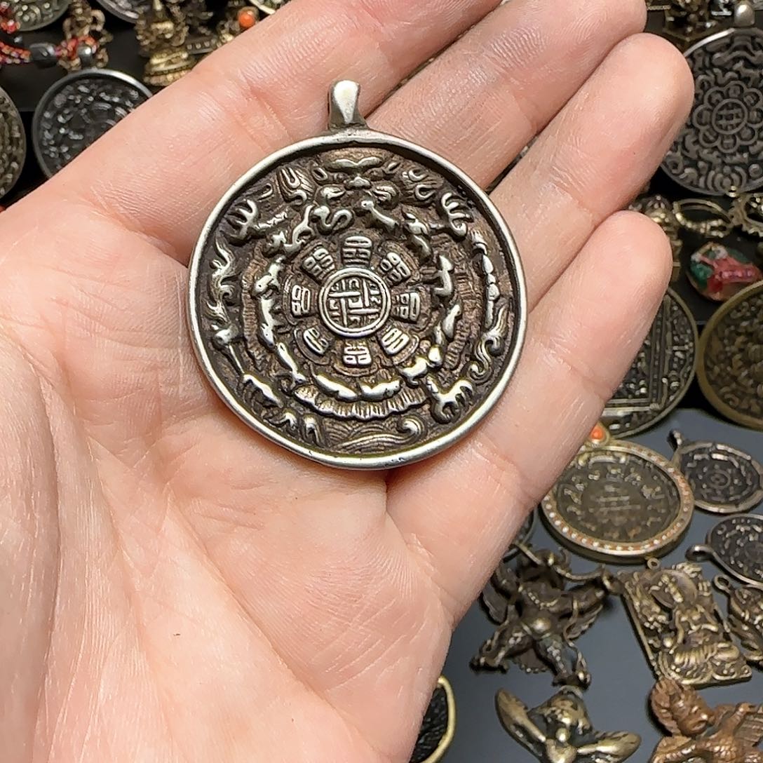 泥塑精品小元素品相完美的话