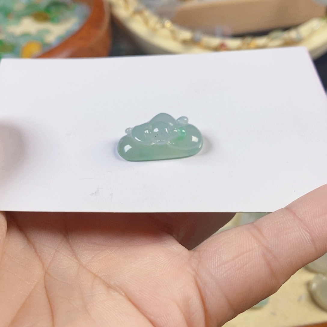 翡翠未镶嵌挂件八****光翡翠