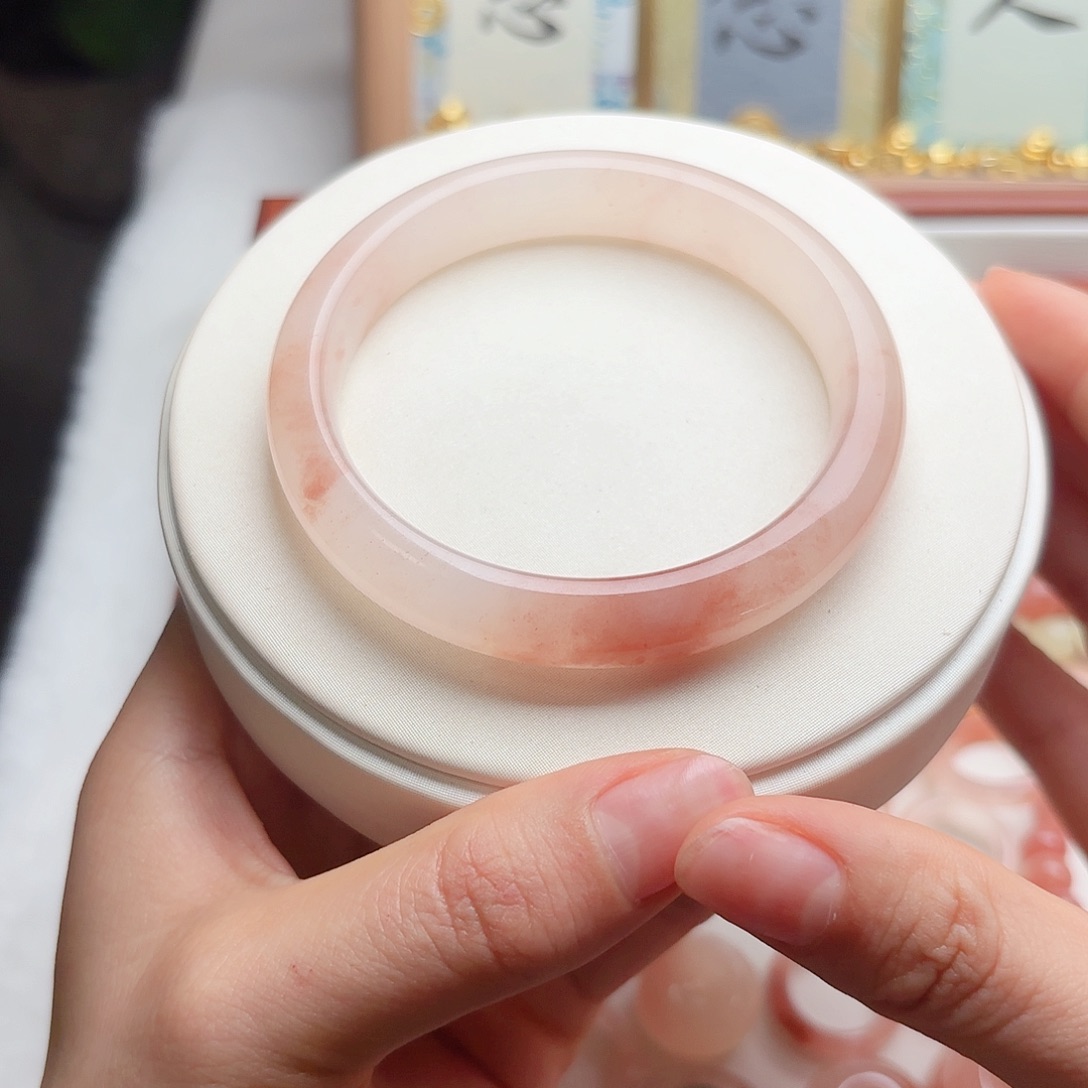 石英质玉手镯未镶嵌是**吖58