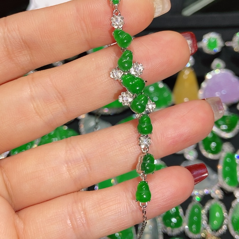 【闪购商品】翡翠手链未镶嵌天然翡翠