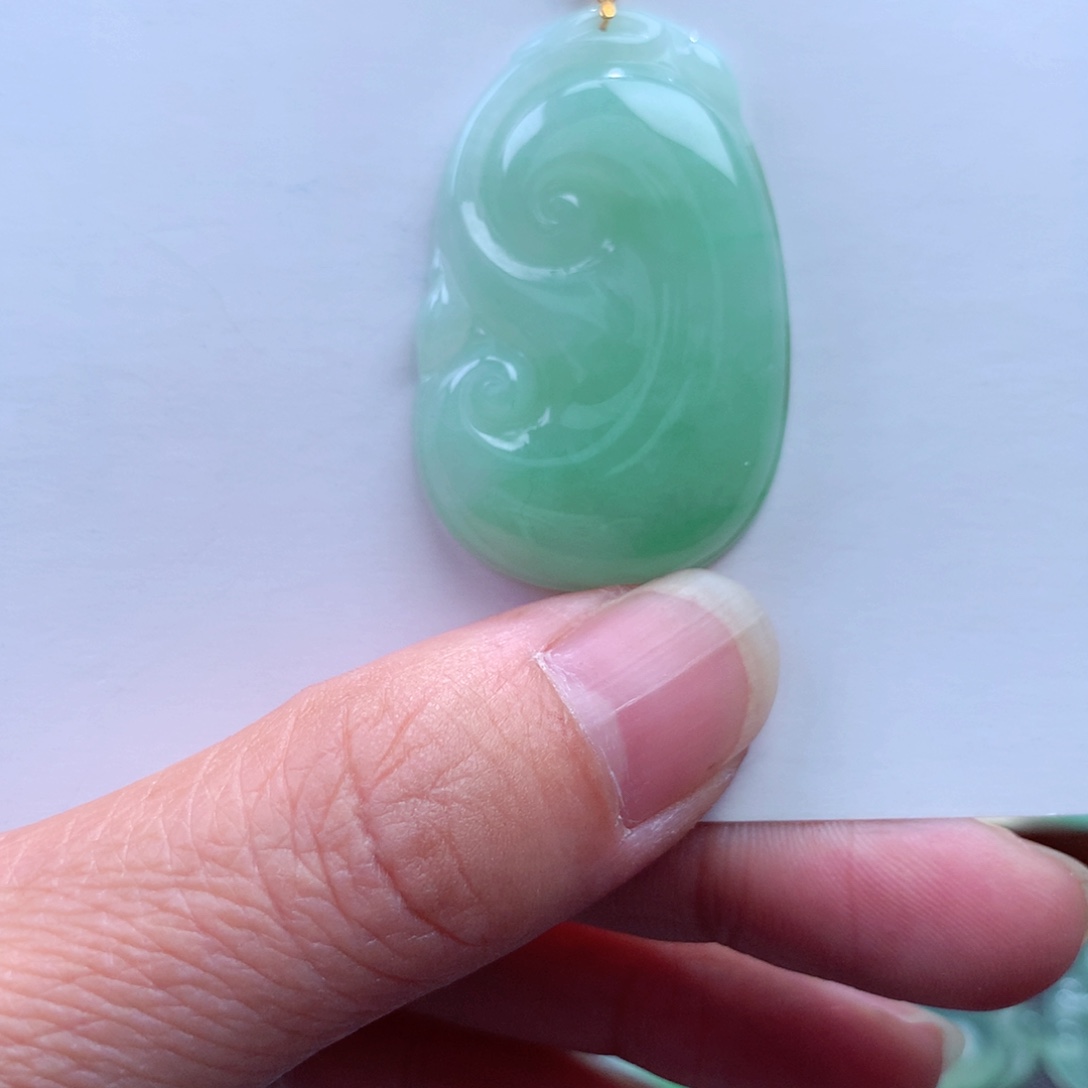 翡翠吊坠(不含链)18K金镶嵌