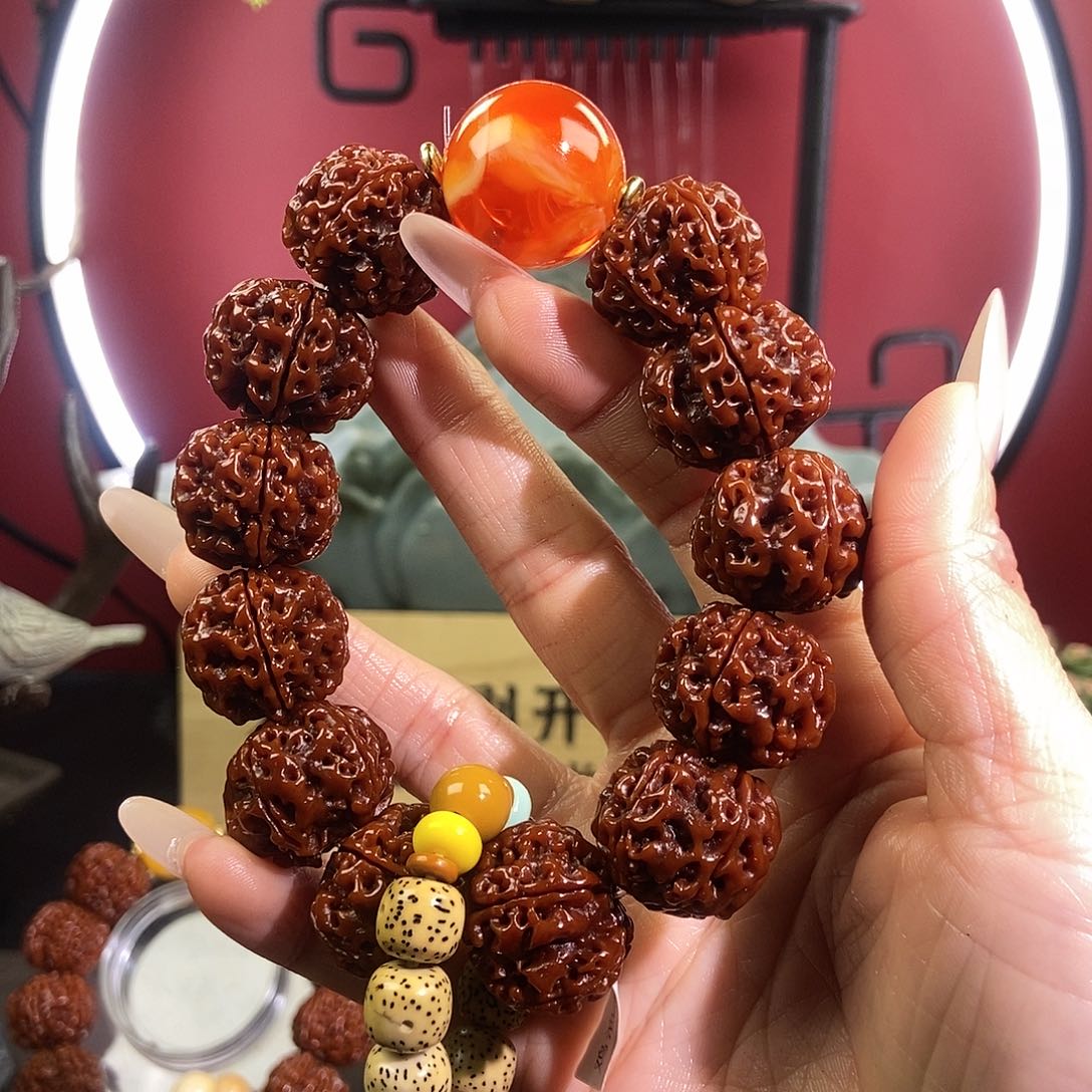 金刚菩提吊坠522。             