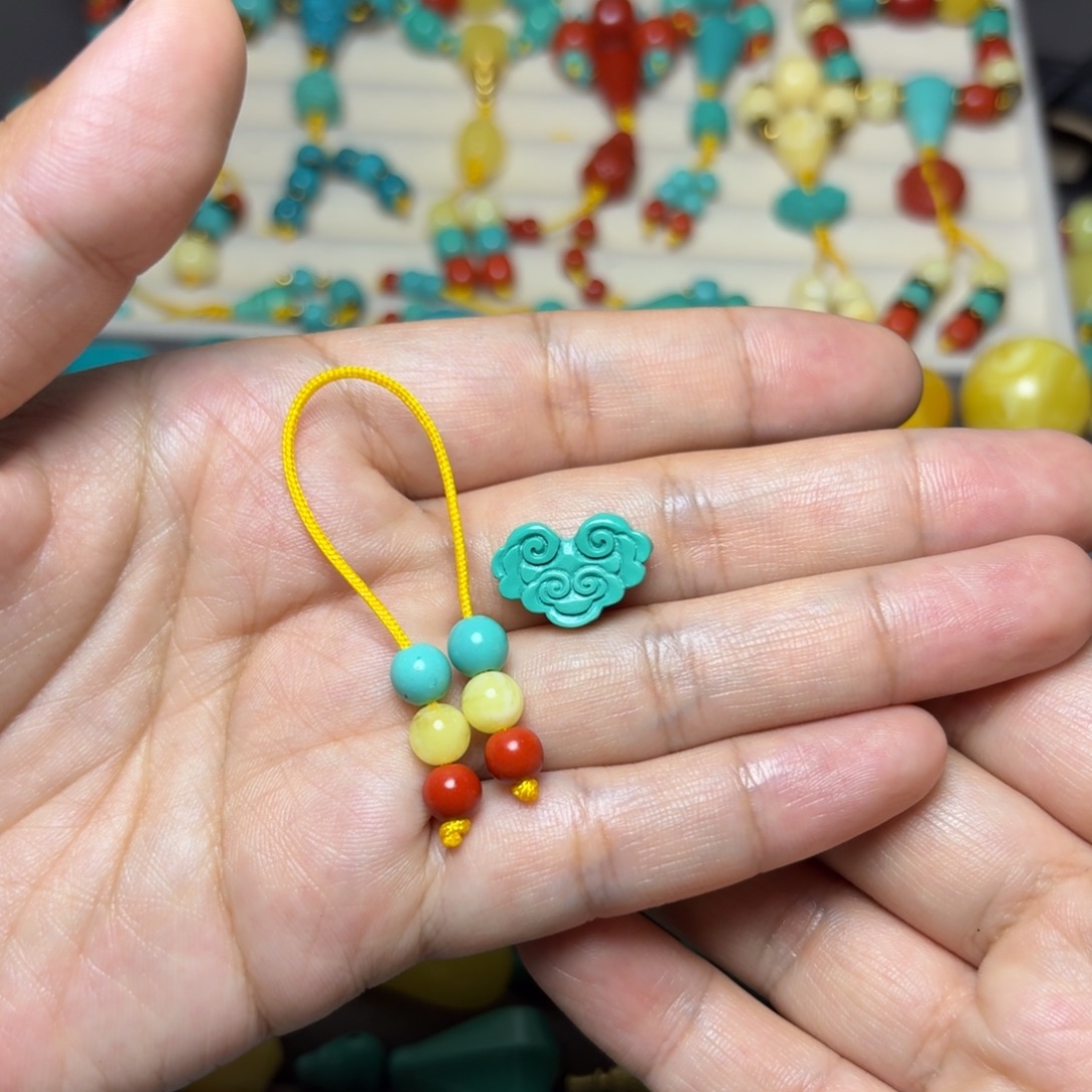 非金属祥云一个，弟子6红绿灯