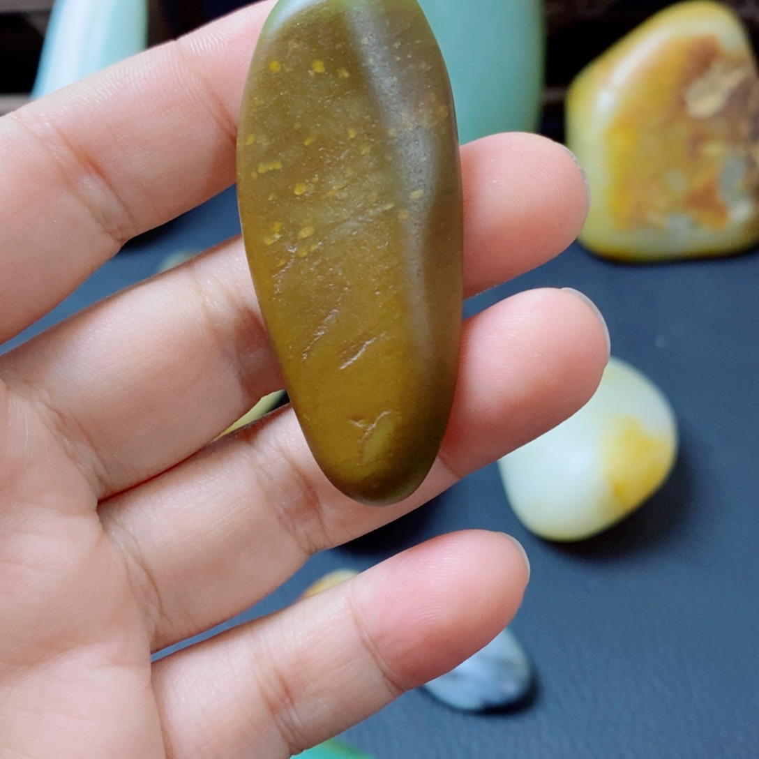 未镶嵌和田玉（糖玉）珠宝奇石
