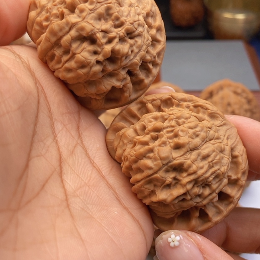 【闪购商品】文玩核桃把件47官帽全品