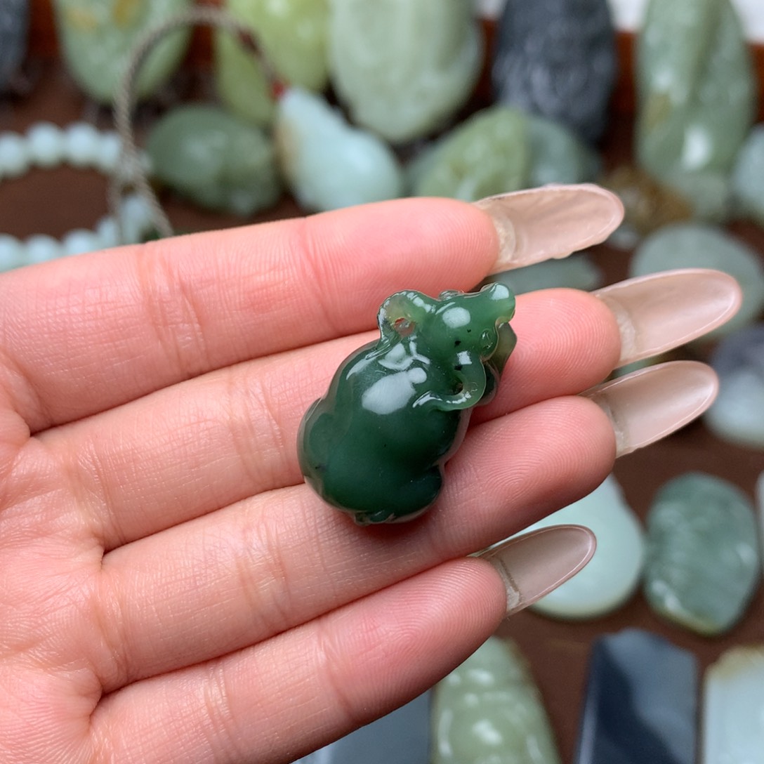 和田玉挂件未镶嵌