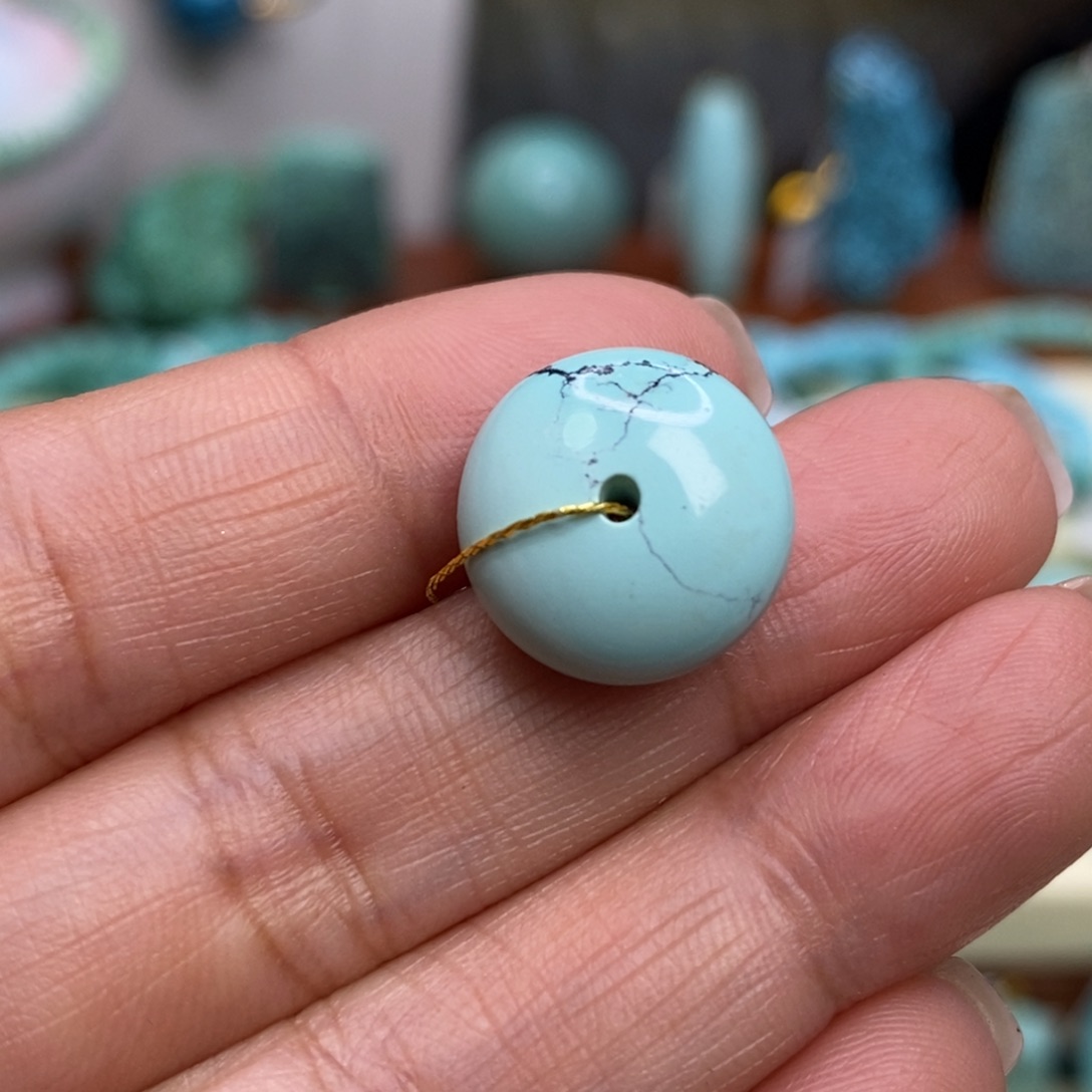 绿松石未镶嵌珠宝奇石13.9×9