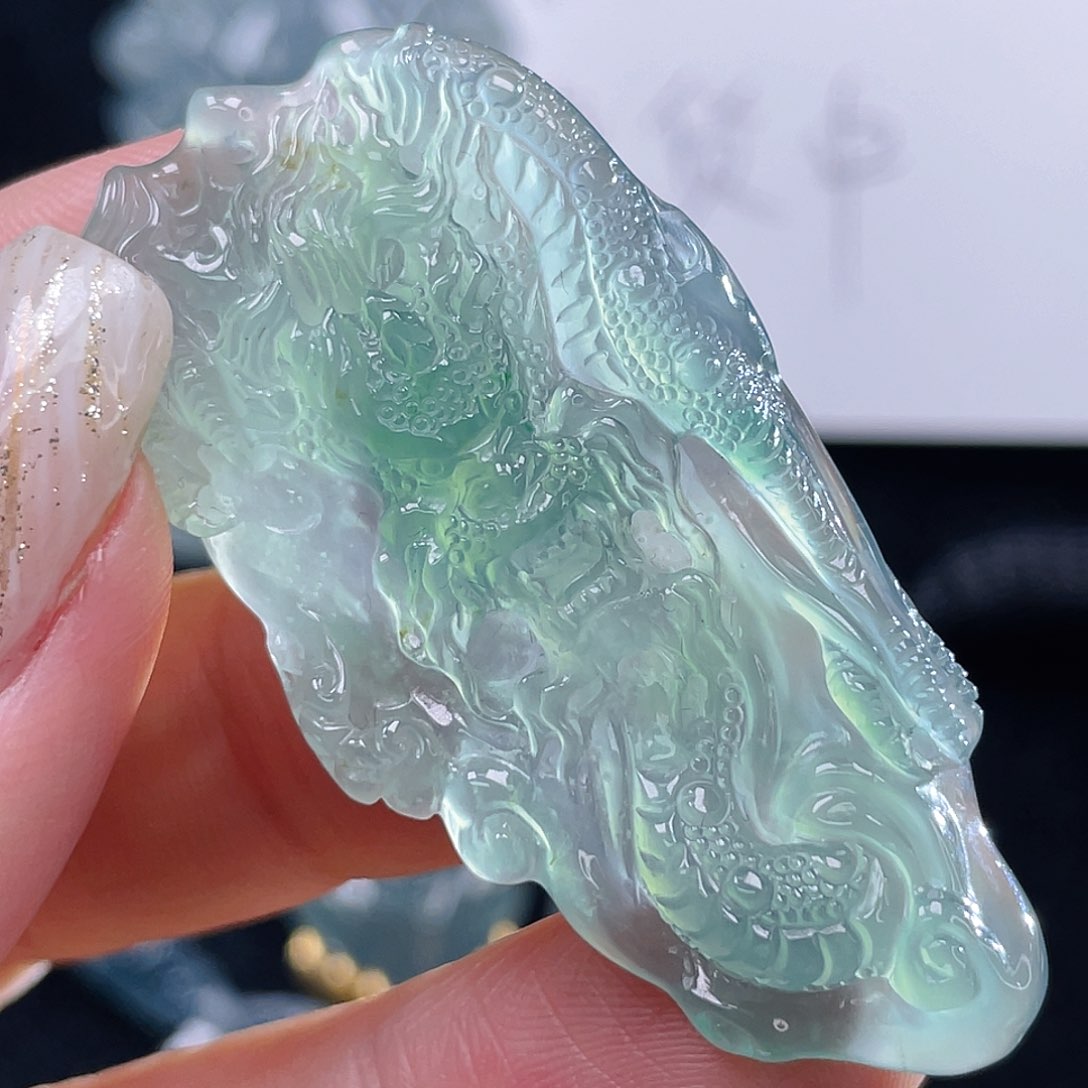 颈饰未镶嵌翡翠3，