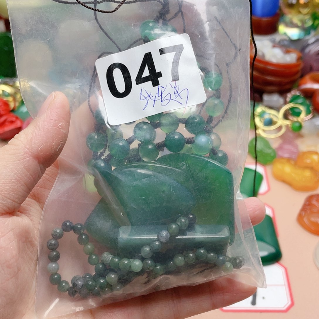 合金颈饰玛瑙/玉髓早**梨