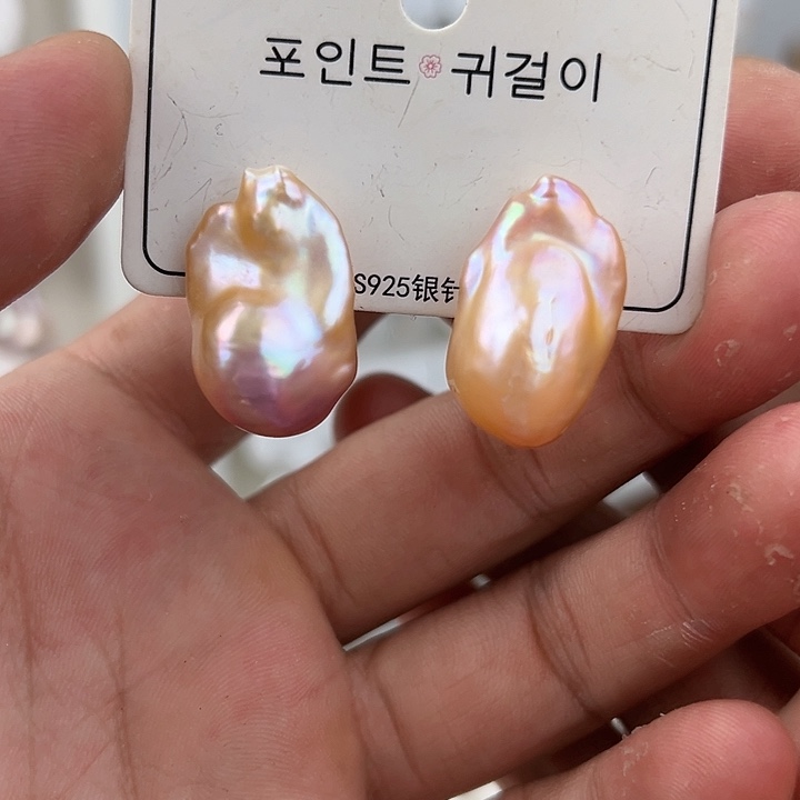 银S925镶嵌耳饰淡水珍珠