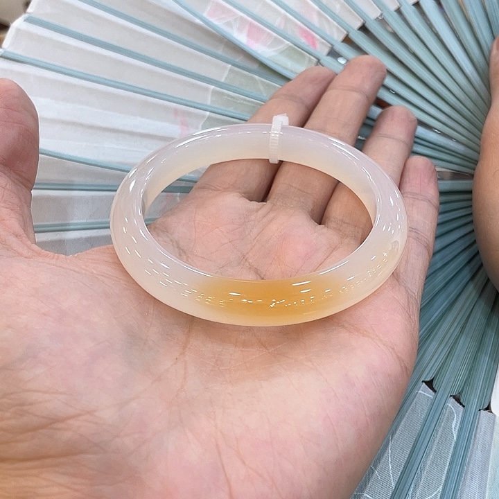 玛瑙/玉髓手镯未镶嵌