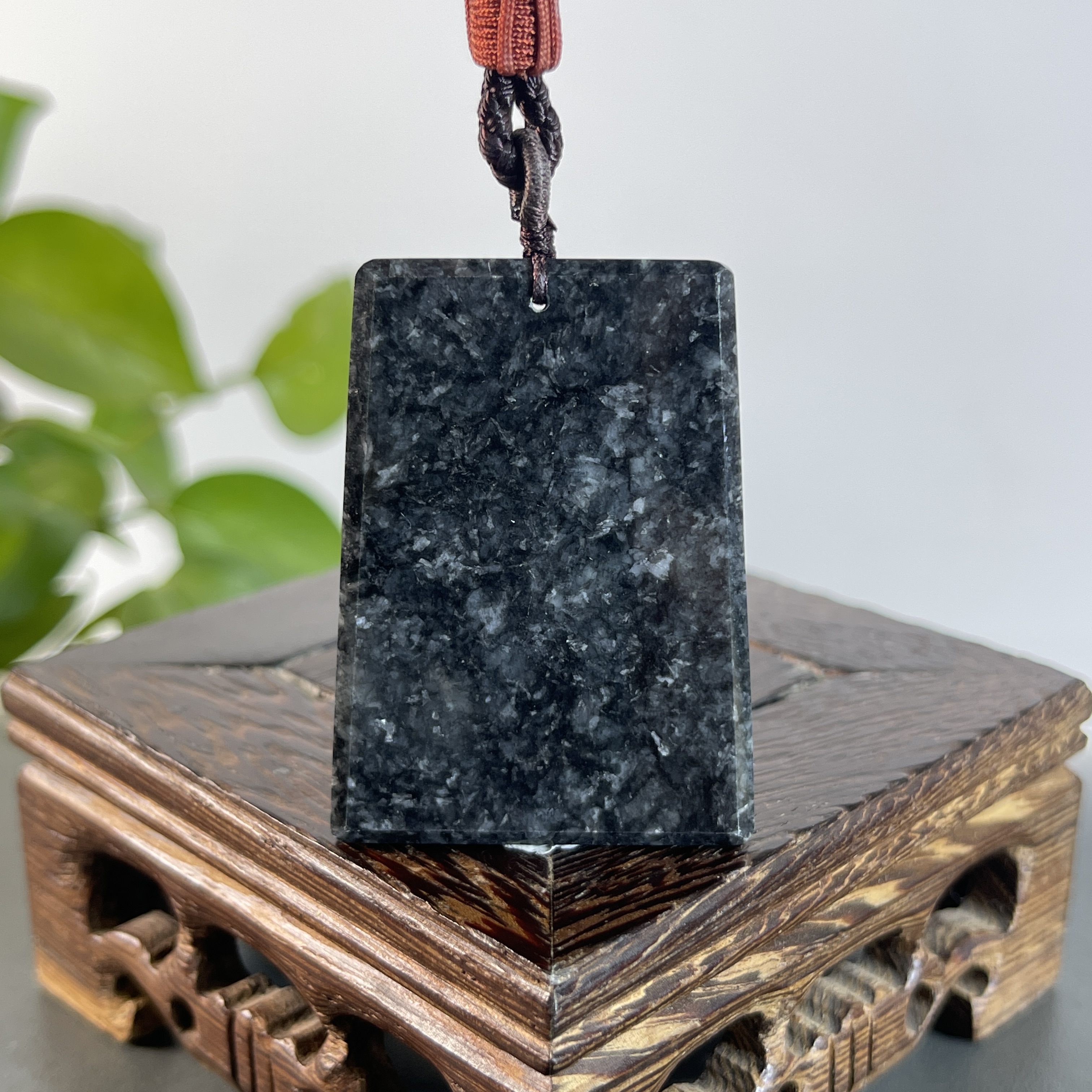 JXW01-011   天然翡翠缅甸A货  乌鸡-无事牌