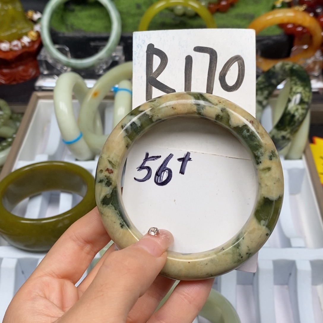 未镶嵌蛇纹石玉手镯