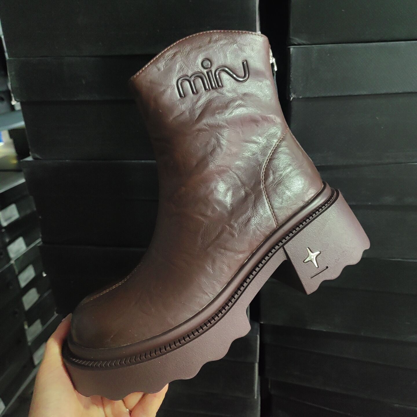 6-634秋休闲风中跟增高女粗跟拉链短靴时尚靴子冬季