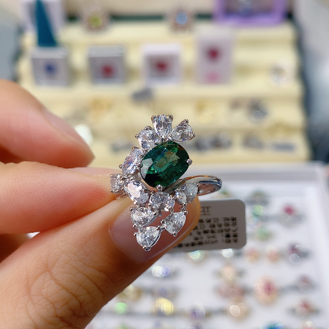 小***宇戒指戒指银S925镶嵌碧玺