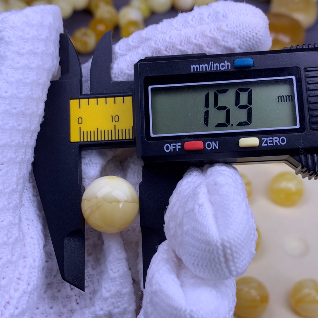 琥珀未镶嵌裸石16毫米