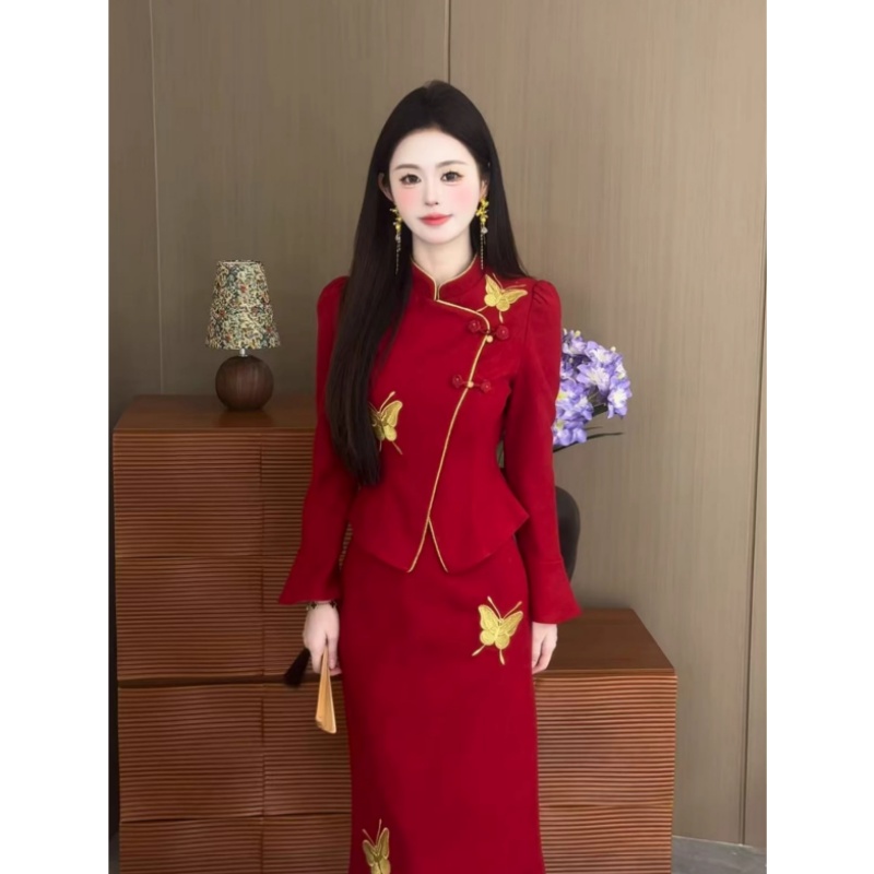 新中式气质蝴蝶撞色刺绣套装女2025秋复古时尚国风红色两件套