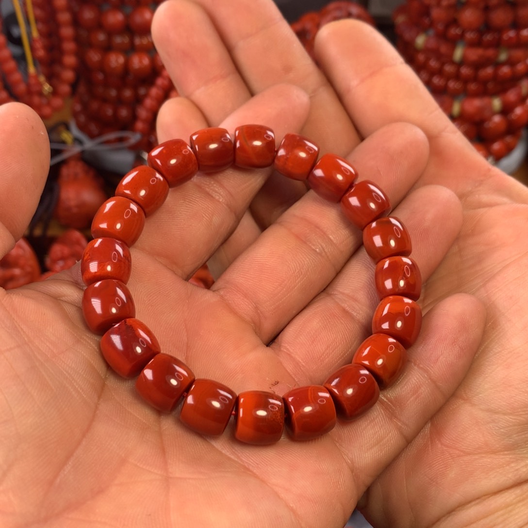 南红玛瑙配饰未镶嵌