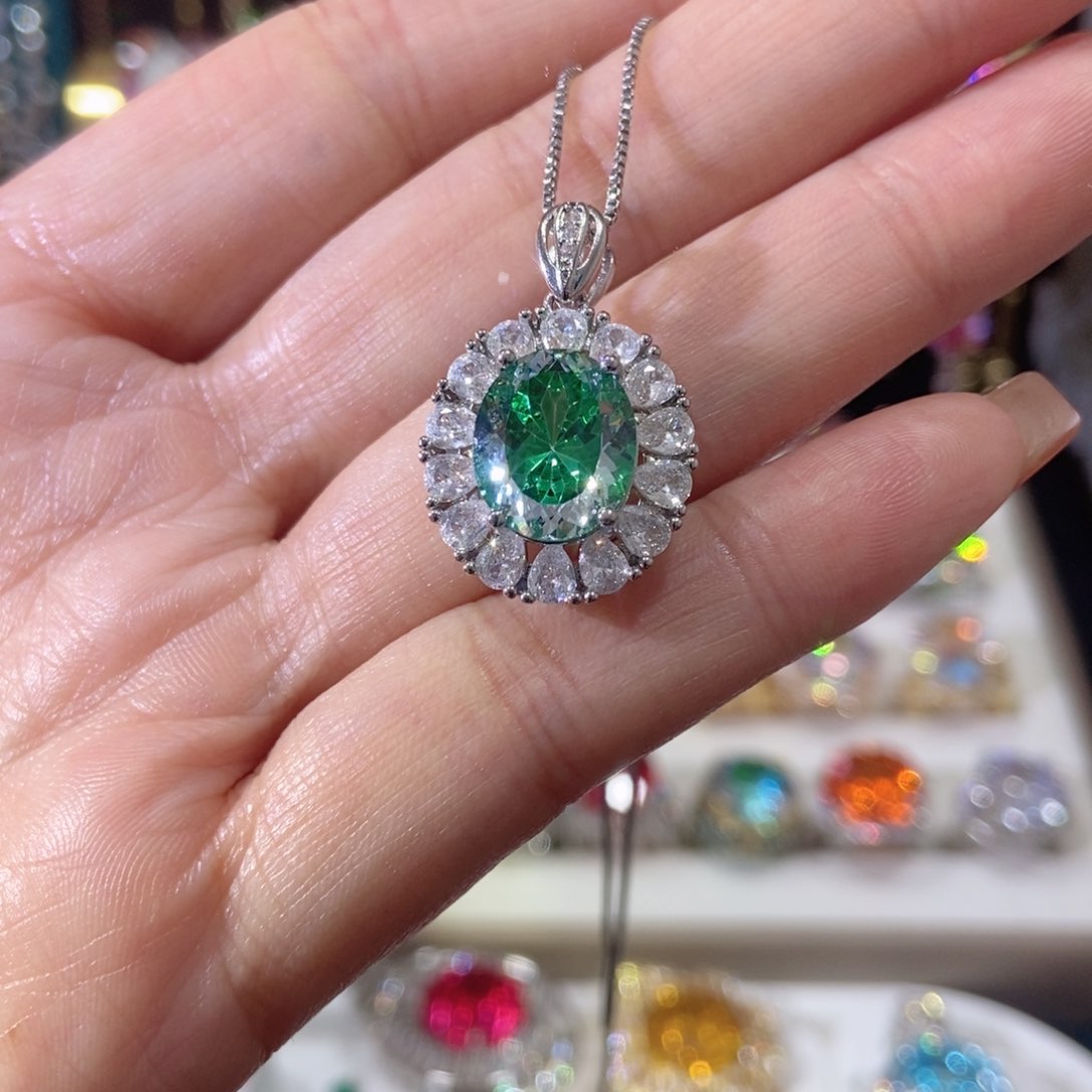 66锆石（处理）吊坠