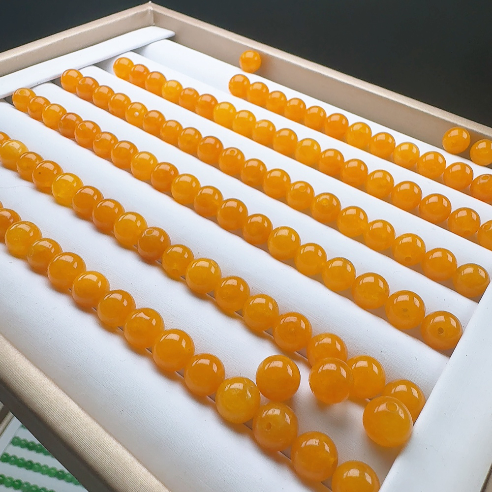 卡8mm 缅料A货 黄珠 多样性发一颗