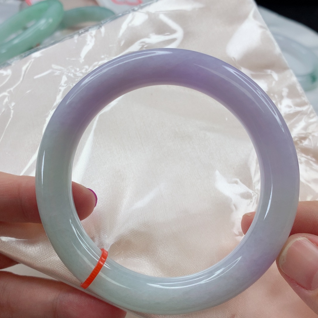 翡翠未镶嵌手镯圈口58