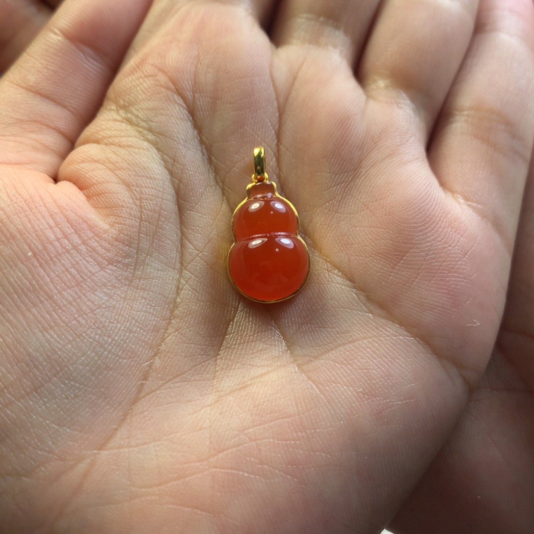 南红玛瑙冰红葫芦18K金镶嵌保山原矿南红
