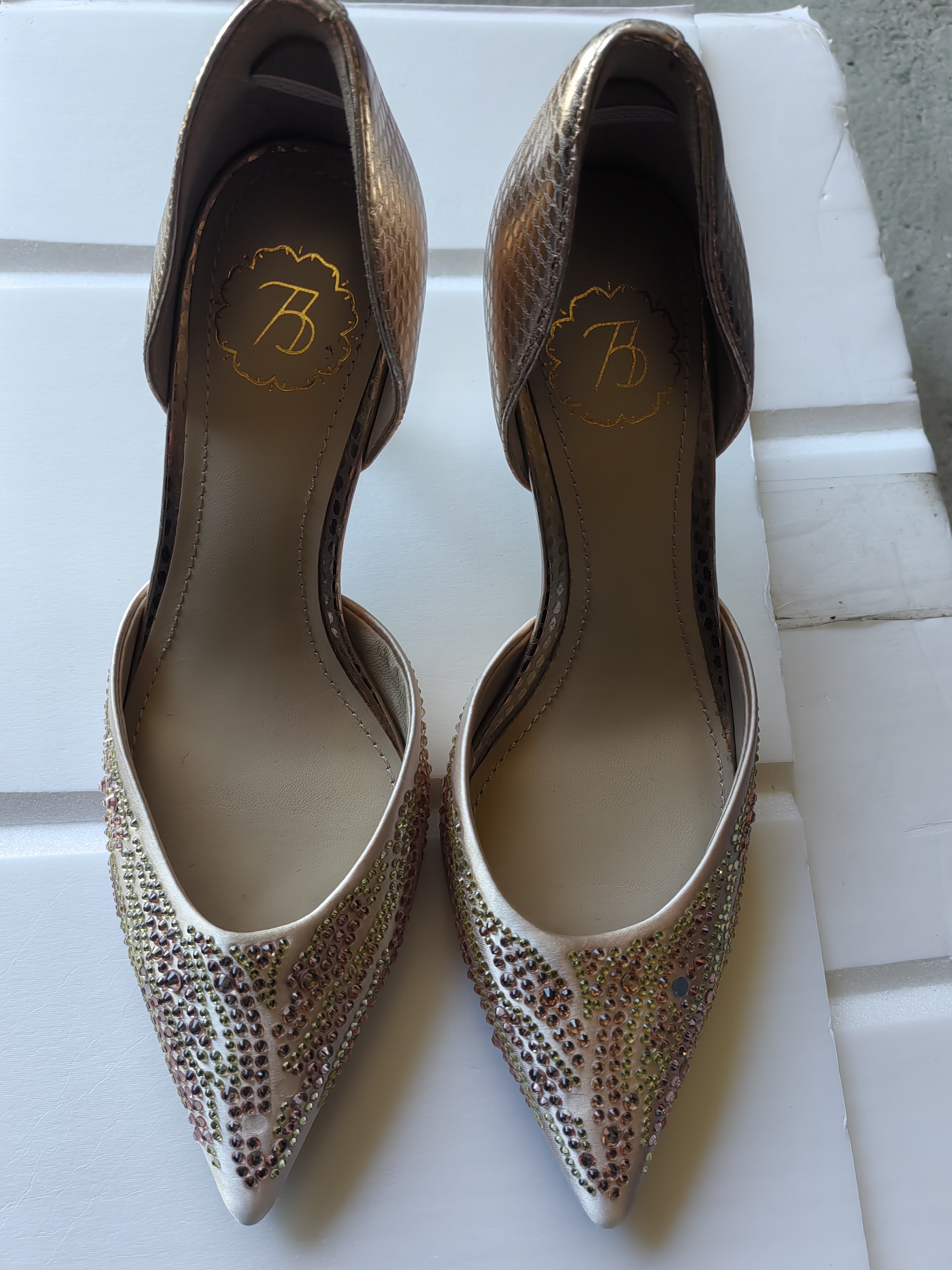 保暖水钻休闲风春季浅口高跟单鞋女神休闲欧若智性风