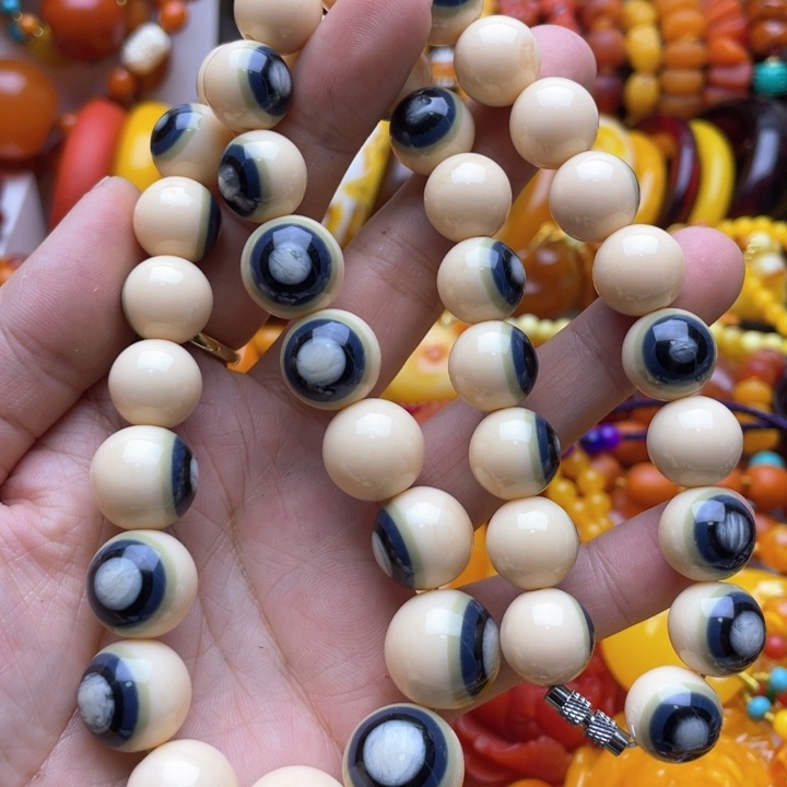 树脂制品135号白色项链