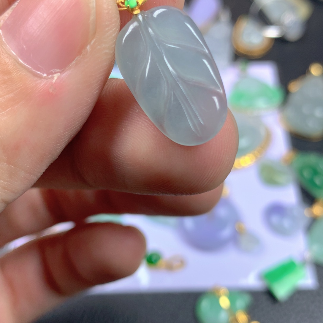 【闪购商品】翡翠18K金镶嵌颈饰翡翠
