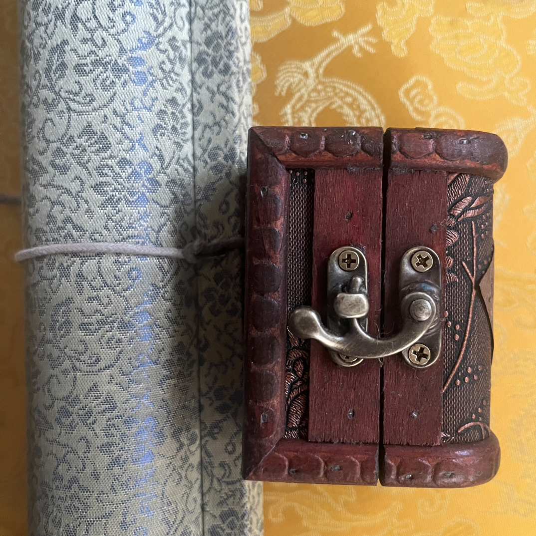 【闪购商品】福利两件八马图横加小当盒复古风