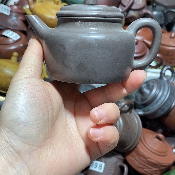 紫砂茶壶微瑕微笑