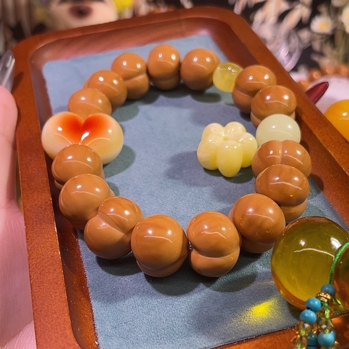 T***.猴头核桃吊坠手工屁桃手持葫芦款