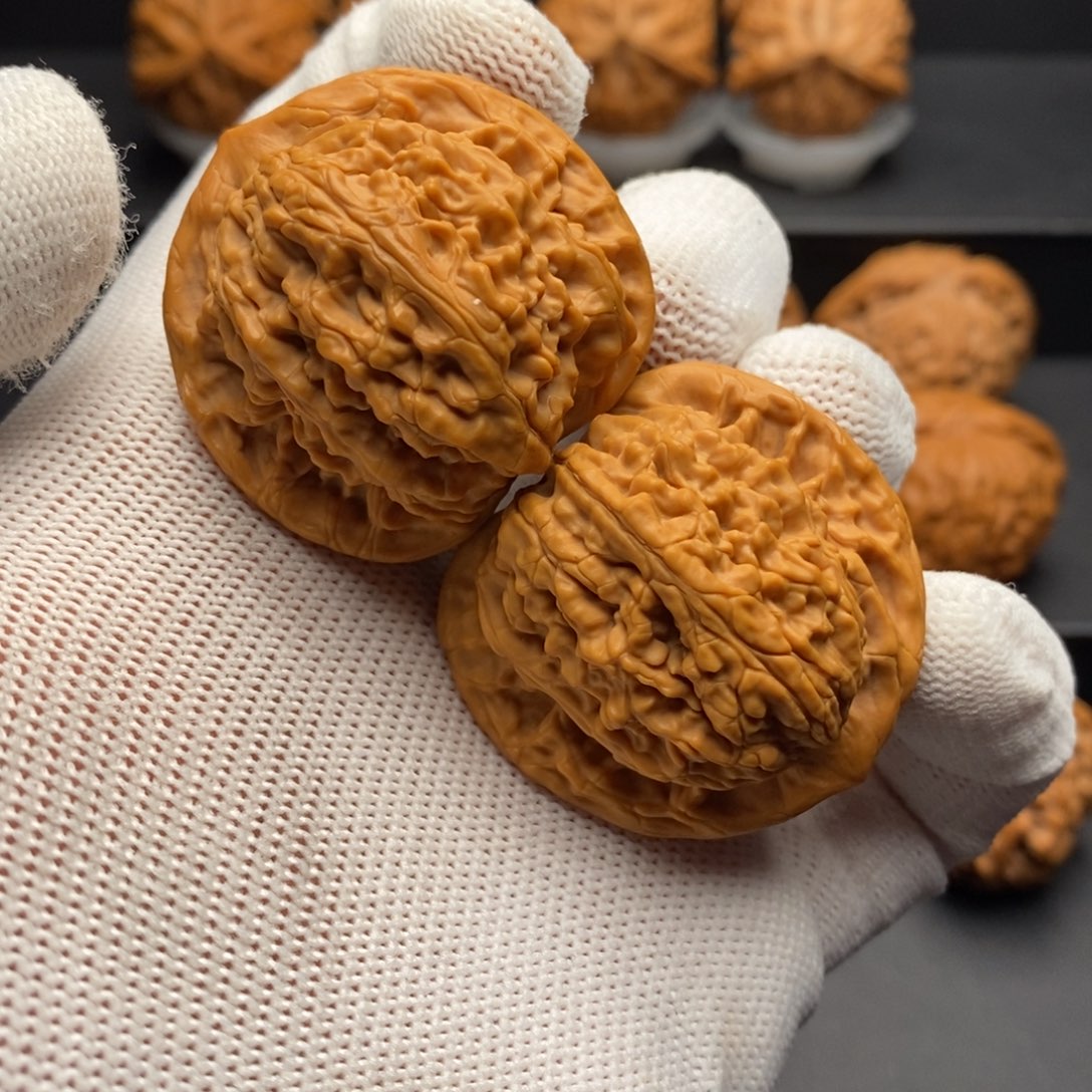 文玩核桃把件40尺九山顶望月