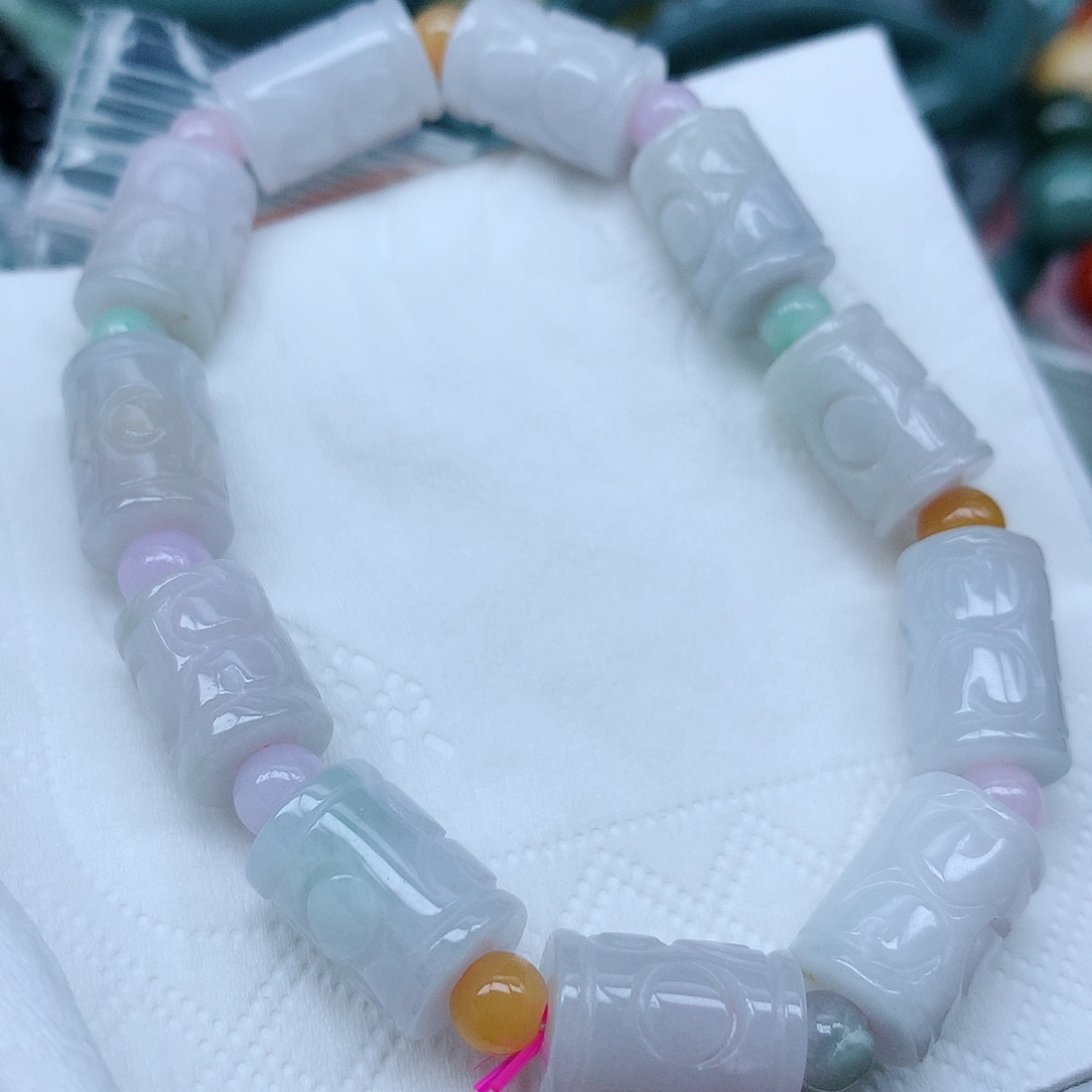 翡翠未镶嵌颈饰珠子