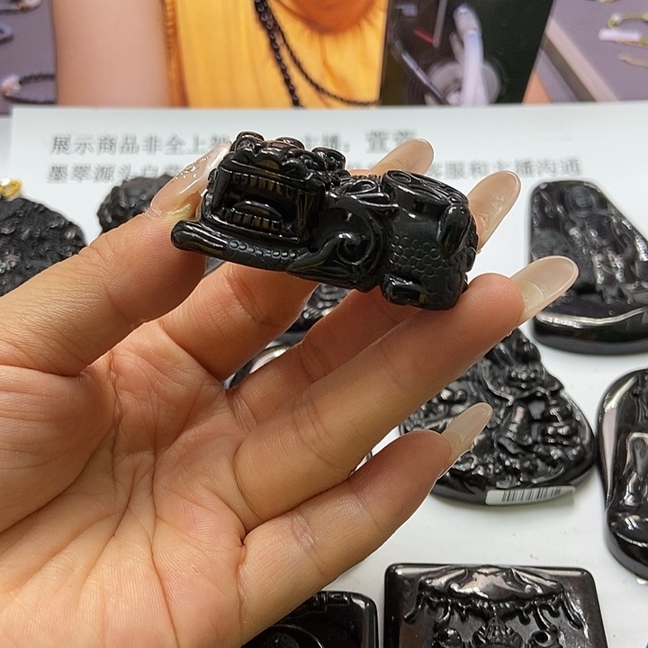 翡翠未镶嵌吊坠(不含链)6