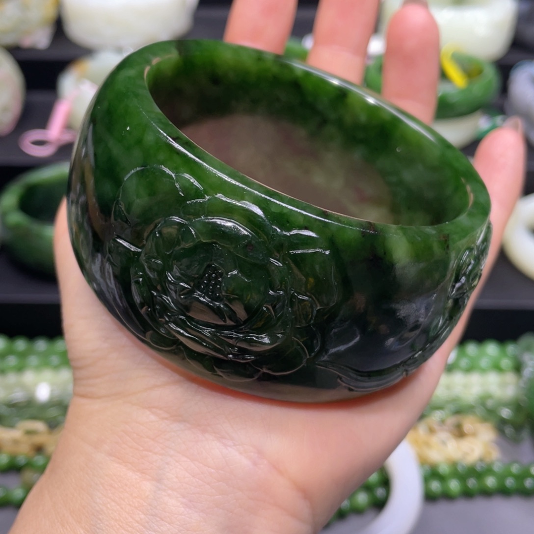 和田玉手镯64+圈口 编号4未镶嵌