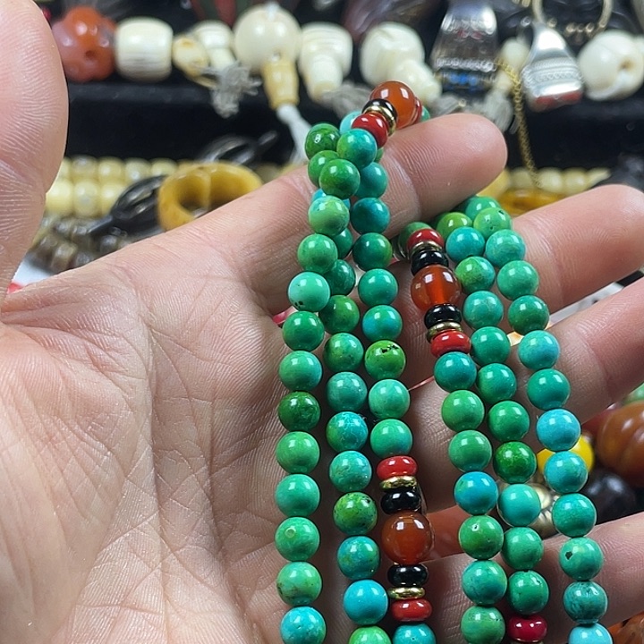 赞颂菜，自律的一个游戏，还给他在公屏上